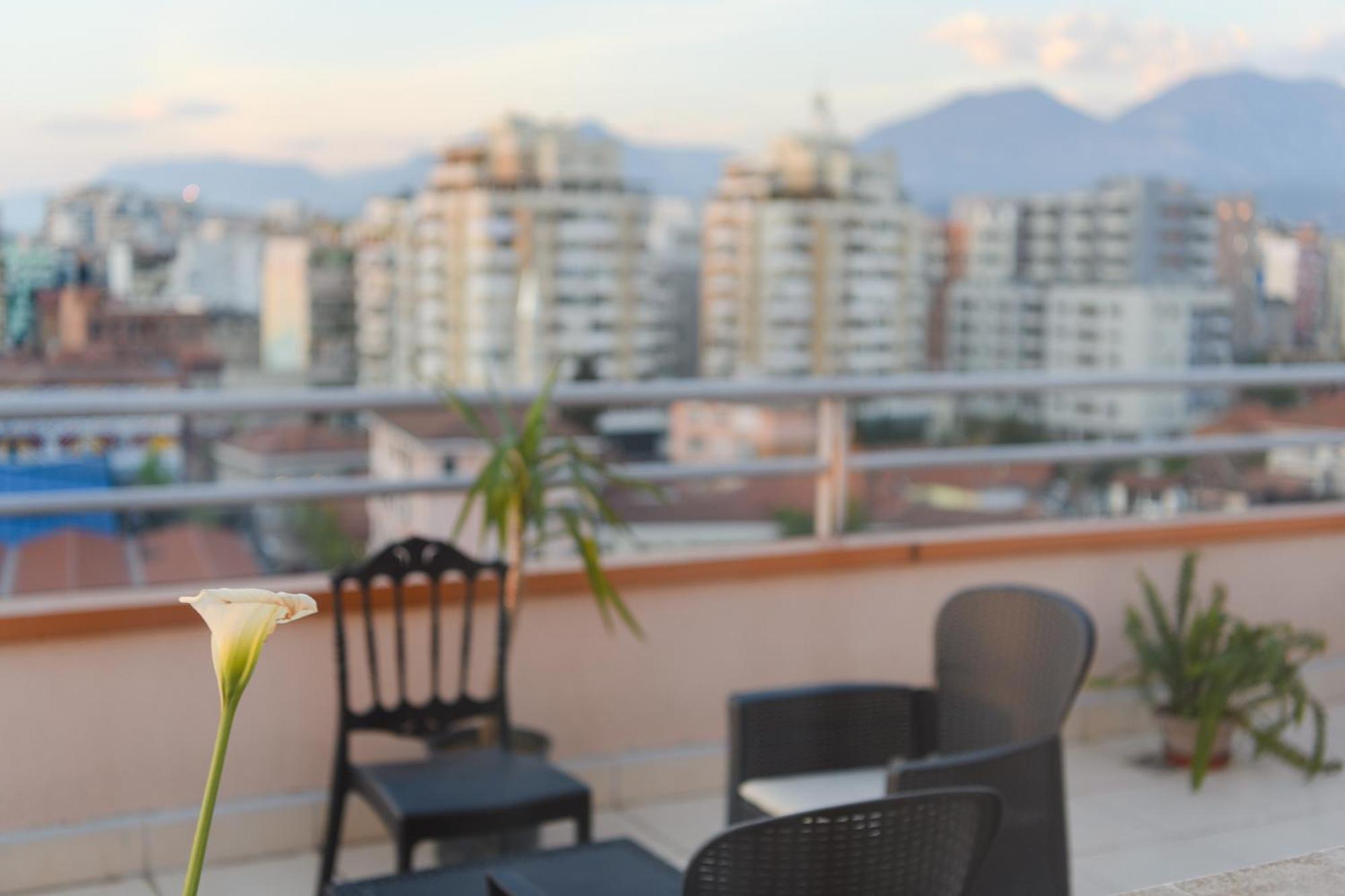 Terrace Tirana Cityscape 2 Eksteriør billede
