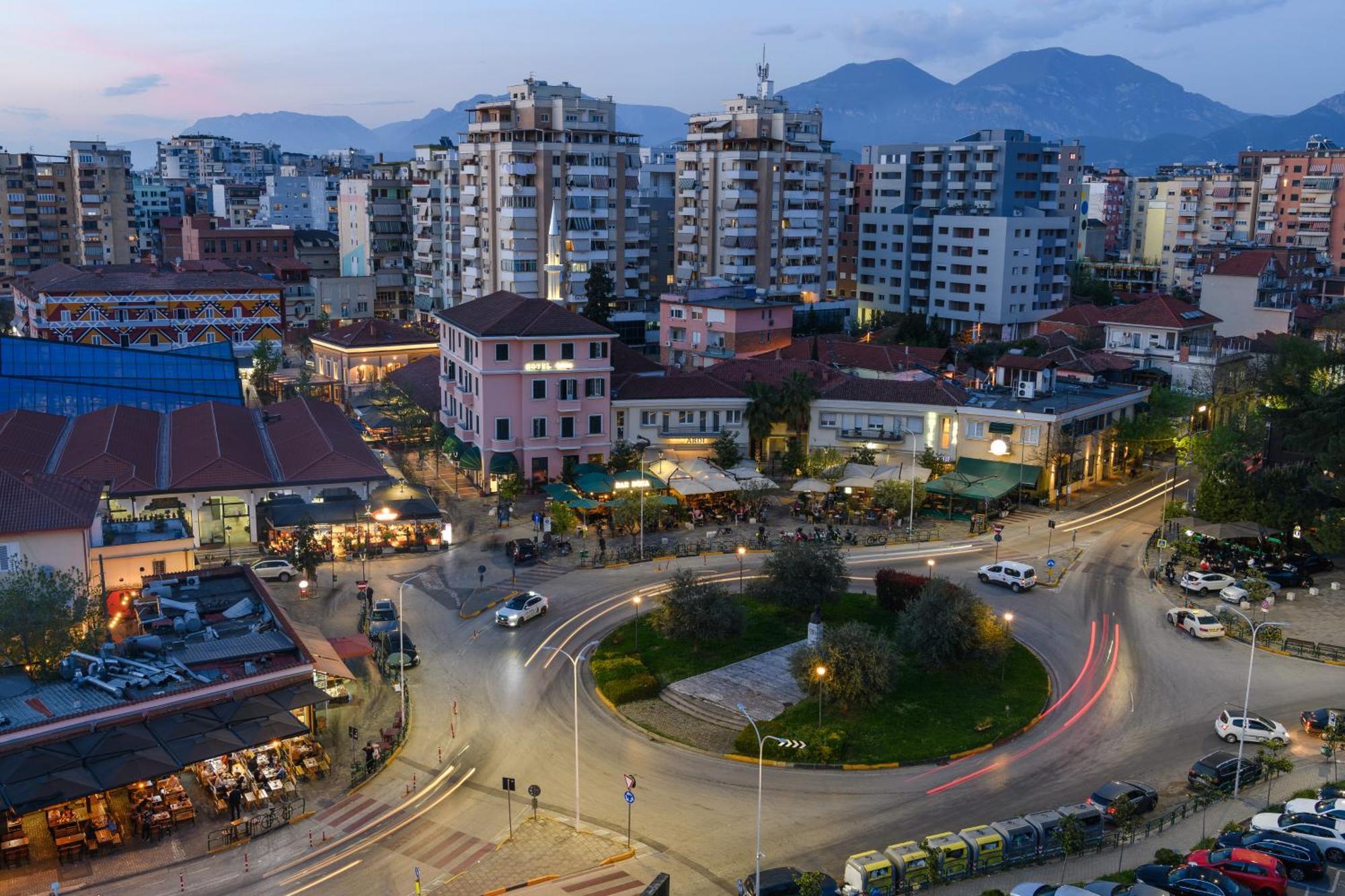 Terrace Tirana Cityscape 2 Eksteriør billede